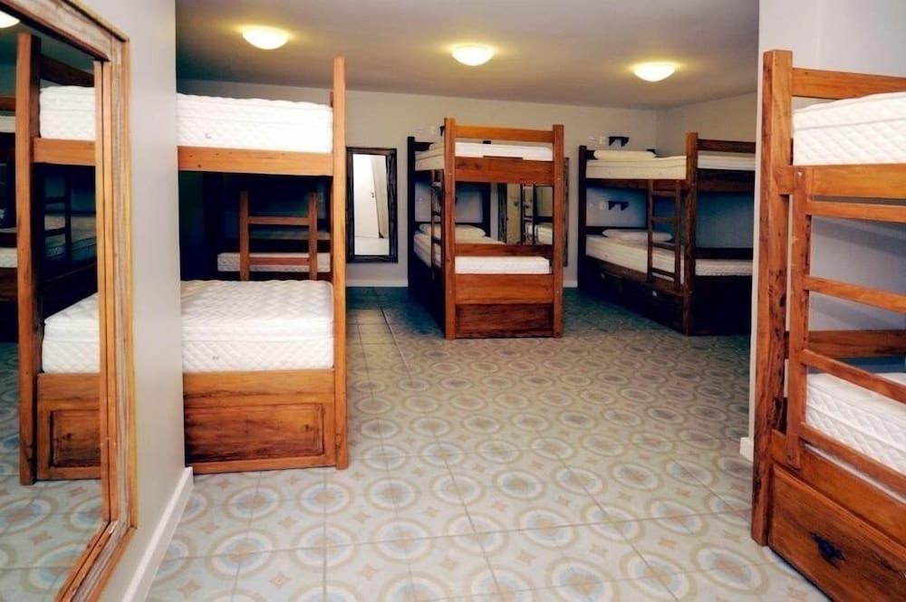 Poesia Hostel